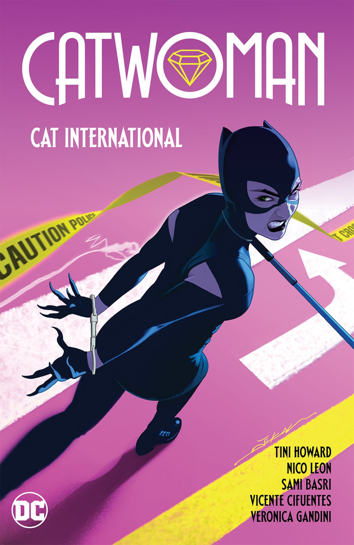 CATWOMAN VOL. 2: CAT INTERNATIONAL
